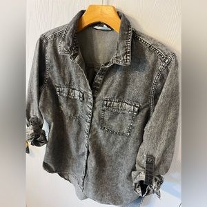 Rock & Republic Charcoal Denim Longsleeved Shirt with Snap Buttons